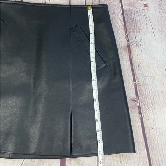Blanc NYC Faux Leather Mini Skirt Size 28 Black - Picture 11 of 13